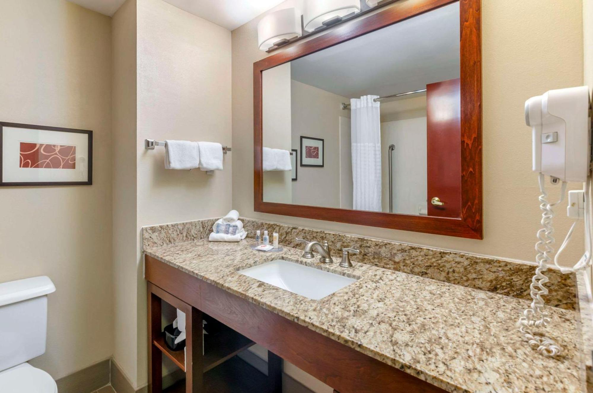Comfort Inn & Suites Christiansburg I-81 Extérieur photo
