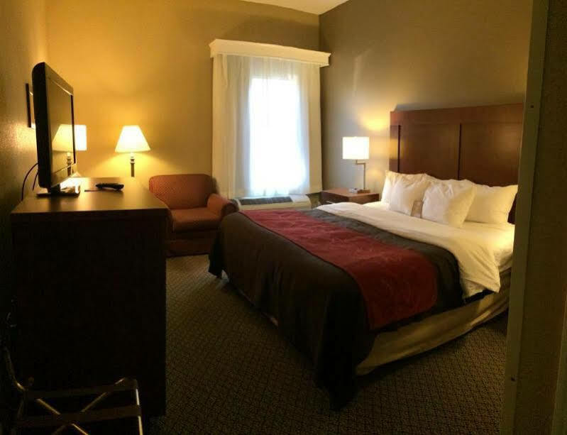 Comfort Inn & Suites Christiansburg I-81 Extérieur photo